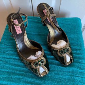 Spiga Green Velvet Strappy Heels/ Pumps